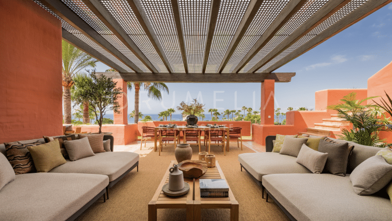 Elegant modern luxury penthouse with sea view in exclusive beachfront community Torre Bermeja, Estepona