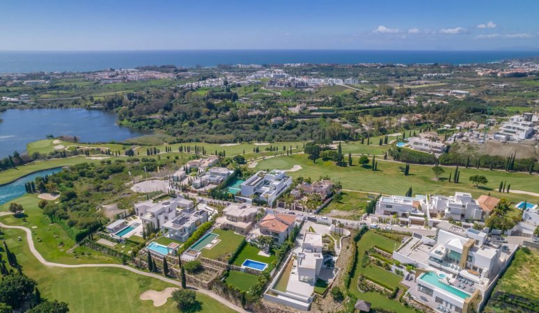 frontline-golf-villas