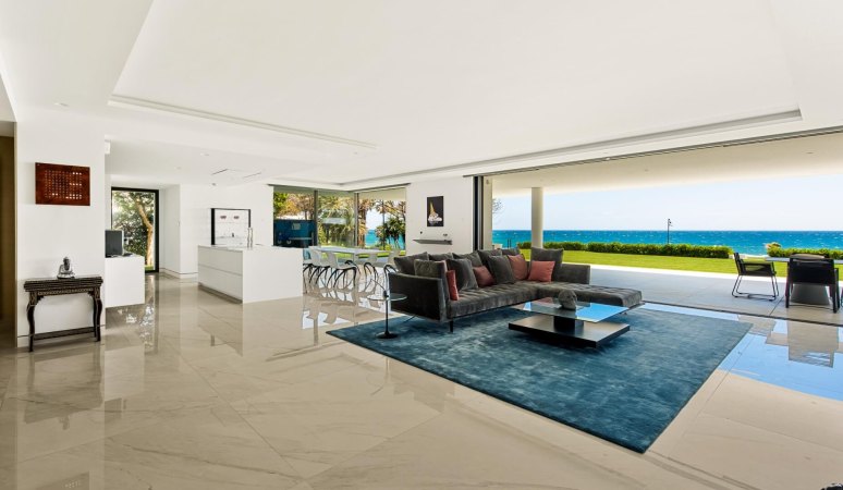 frontline beach apartments