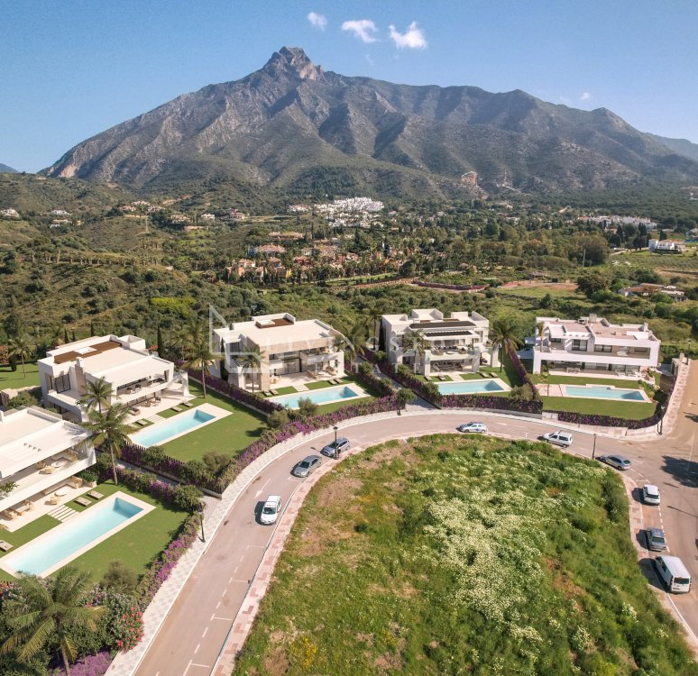 Brand new villas in residential complex Lomas del Virrey, Marbella East