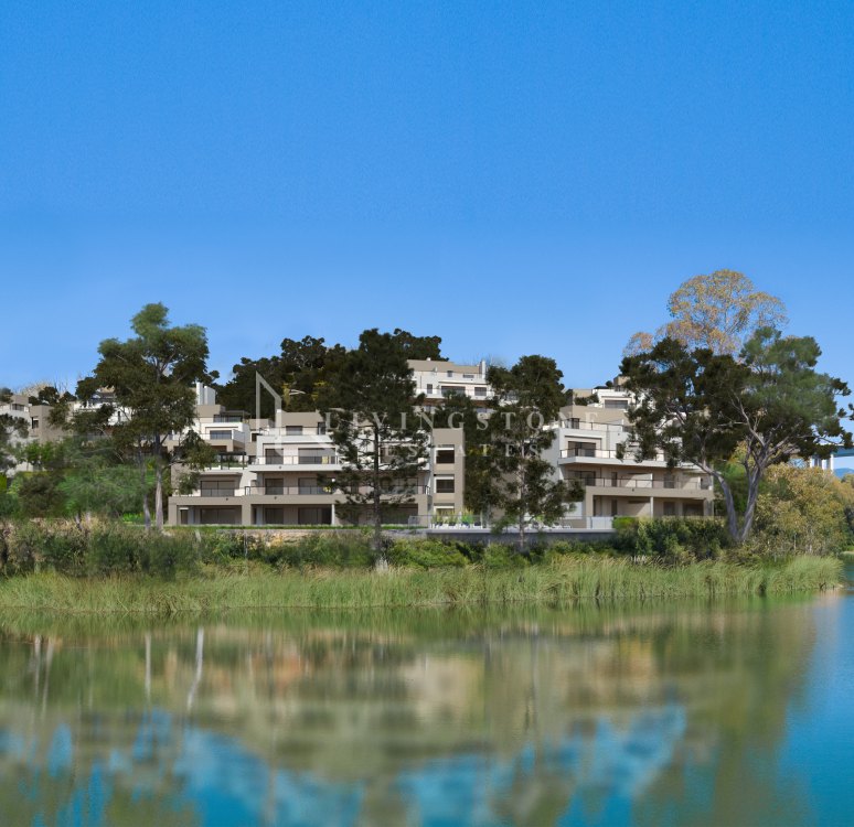 A modern development at the heart of Golf Valley in Nueva Andalucía.