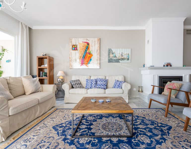 Lovely Duplex in Los Altos de Aloha