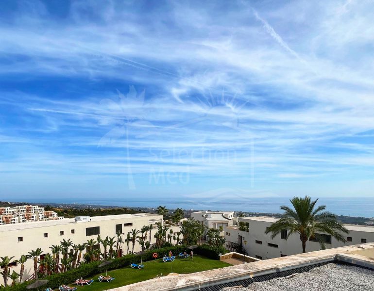 Stunning penthouse with 3 bedrooms, 2 terraces!