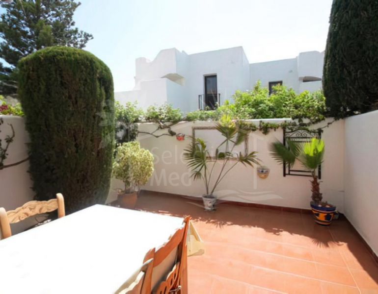 Houses for sale in Villacana, Estepona