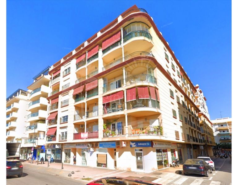 Frontline beach apartment in the very centre of Estepona