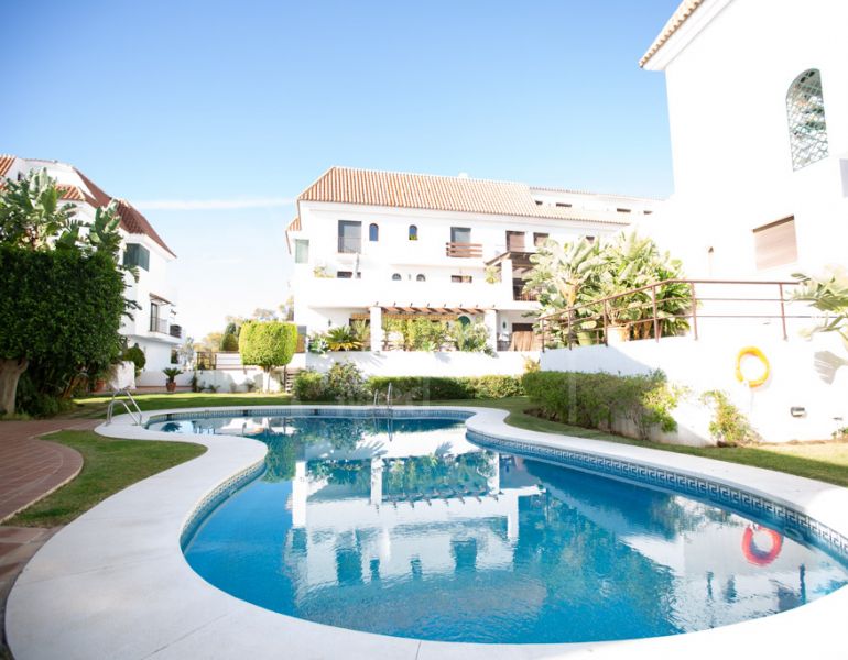 Spectacular 3-bedroom duplex penthouse in Coto Real, Lomas de Marbella Club