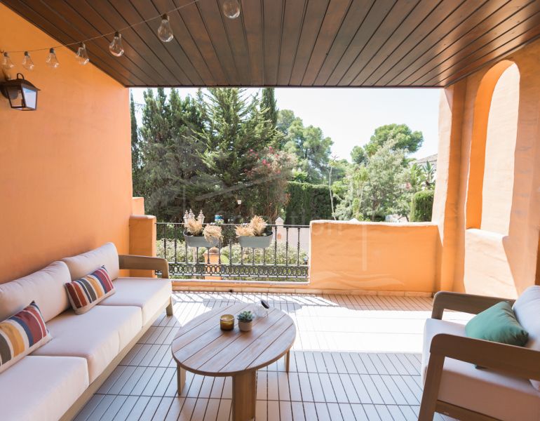 Fully Renovated 2-Bedroom Apartment Just 150m from the Beach – With Access to 4-Star Hotel Facilities