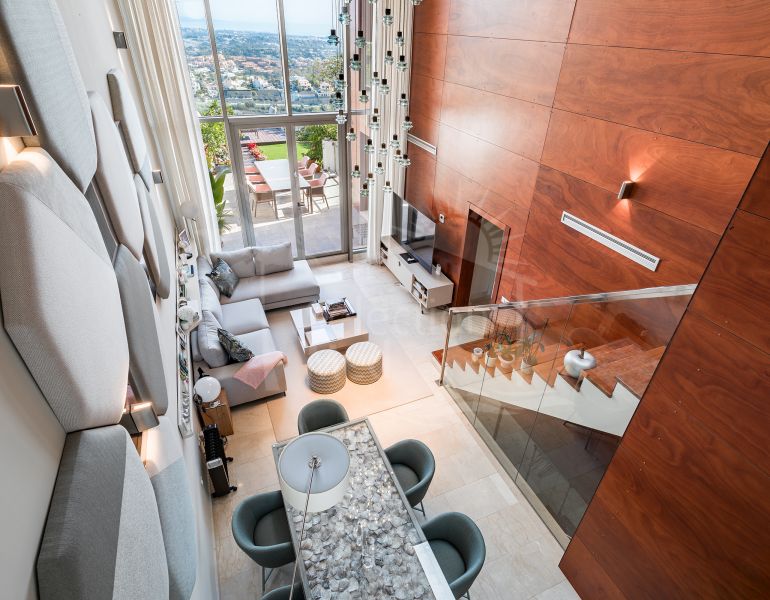 Semi-detached house with open views in Marbella Views, Benahavís