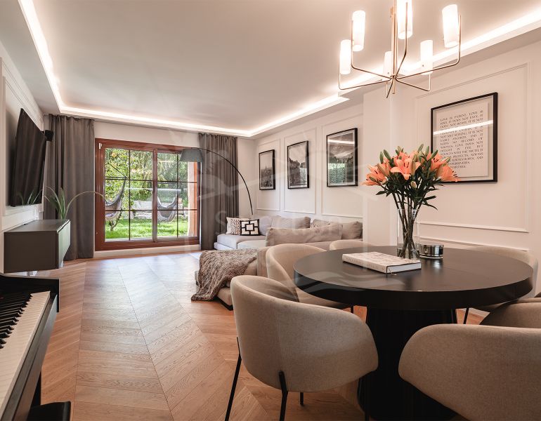 Fully renovated garden apartment in Gazules del Sol, a gated complex close to amenities in Benahavís