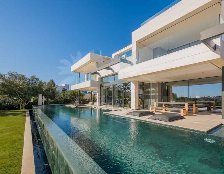 Ultra-Luxury Villa in Marbella’s Golden Mile – A Modern Masterpiece in Lomas del Virrey