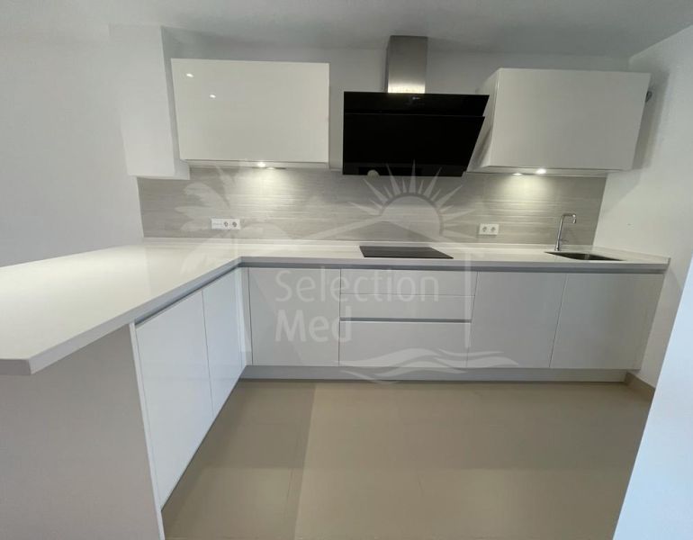 Town House for sale in Paraíso Bellevue, Benahavis