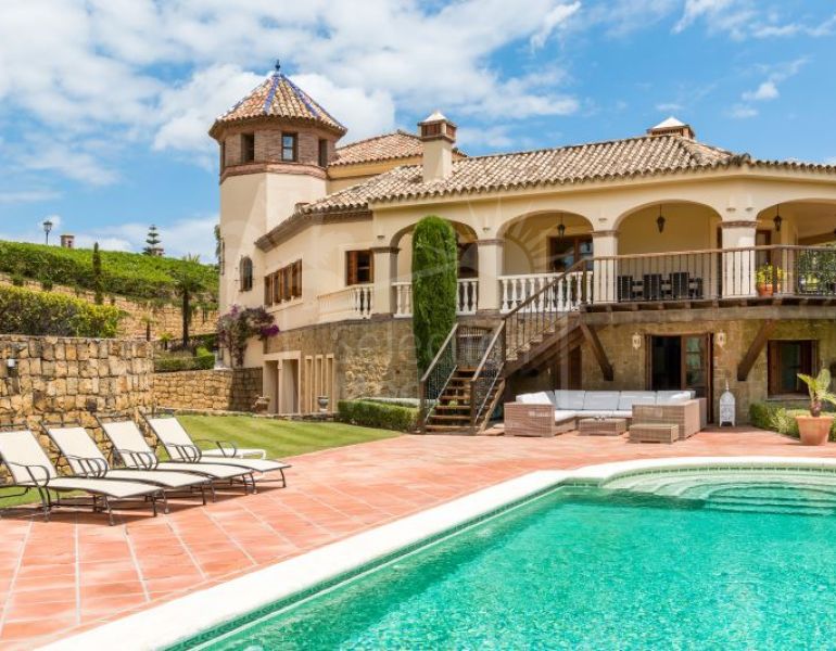 Villa exclusiva en venta Sotogrande | Primera linea de golf Almenara Sotogrande