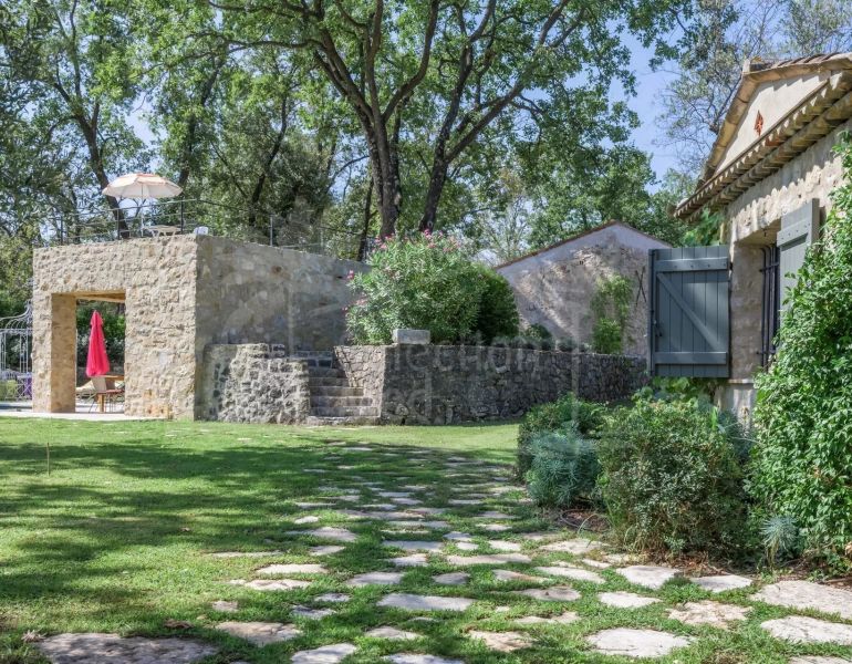 Maison à vendre dans Valbonne