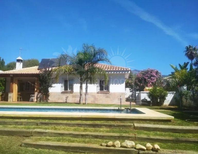 Charming Single-Storey Chalet in El Coto, Campo Mijas