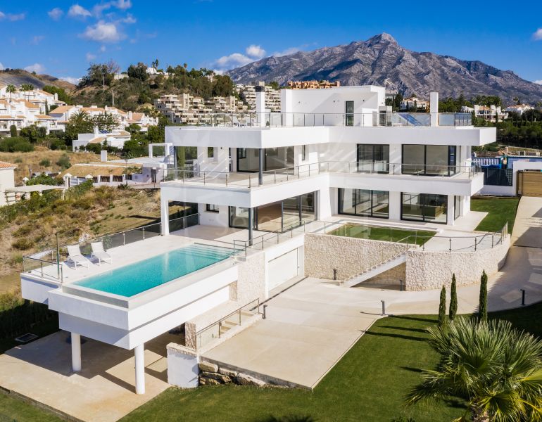 Nueva Villa Moderna en Nueva Andalucía, Marbella