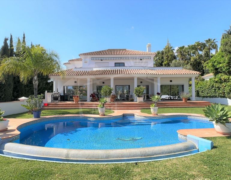 Luxury Villa for Sale in Mijas Costa, Malaga