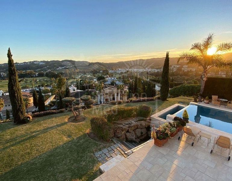 Villa exquisita en Mijas Golf: Una mezcla de lujo y tranquilidad
