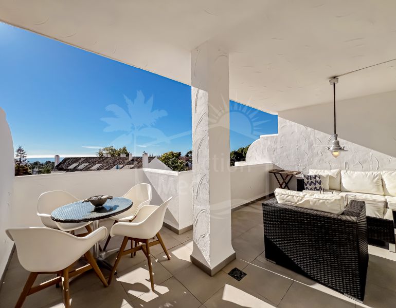 Duplex Penthouse avec vue sur la mer et à distance de marche de Centro Plaza, Nueva Andalucia