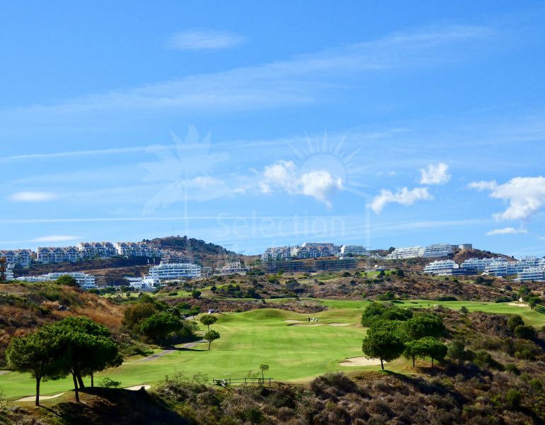 ¡Oferta para inversores! Licencia turística lista. Apartamento en planta baja con vistas al mar en Ipanema, Calanova Golf Resort.