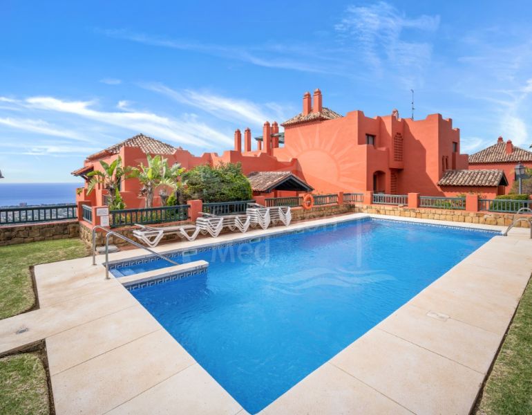 Fantastic, three bedroom duplex penthouse, Calahonda