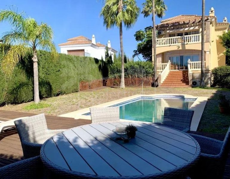 Stunning 5-Bedroom Villa in Mijas Golf, Malaga