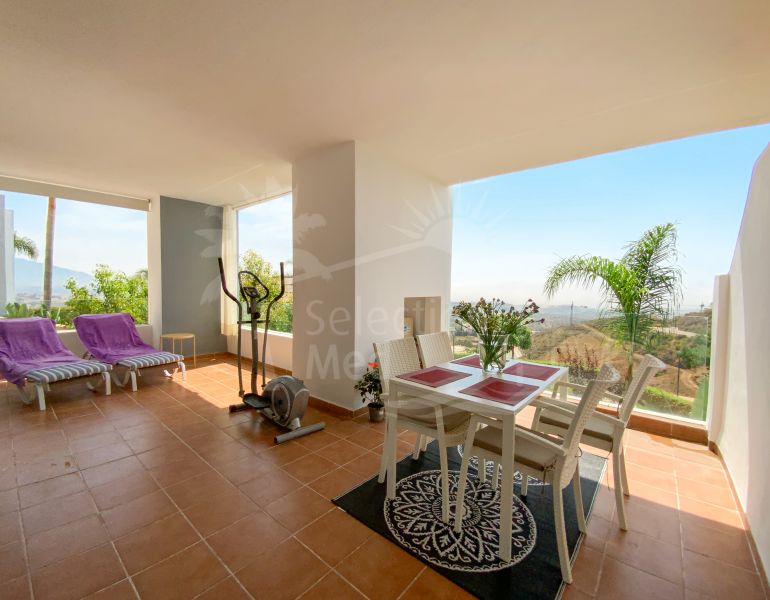 Apartment with Panoramic Sea and Golf Views, Calanova, Mijas Costa
