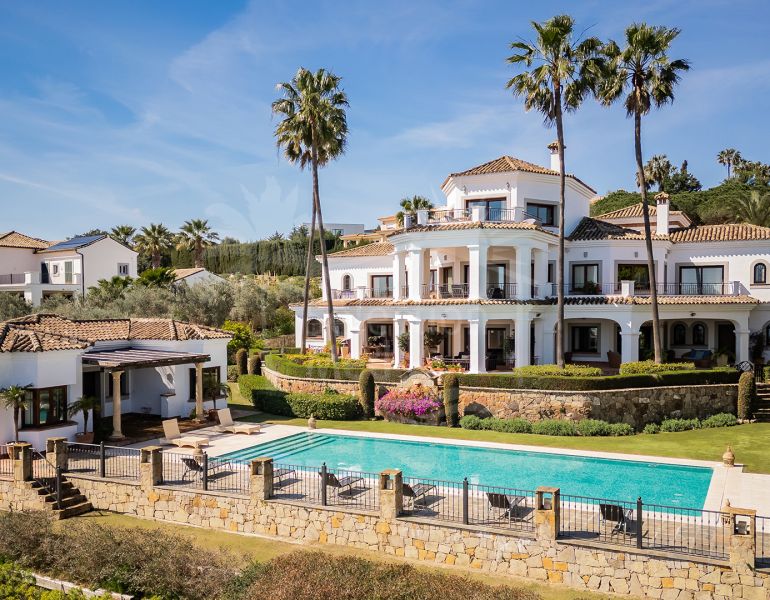 For Sale: Exquisite Luxury Villa with Breathtaking Sea Views in Sotogrande Alto