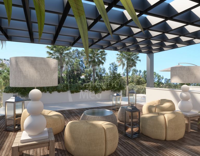 Stunning New Contemporary 3 Bedroom Villa In Elevated Location On Estepona Golf.