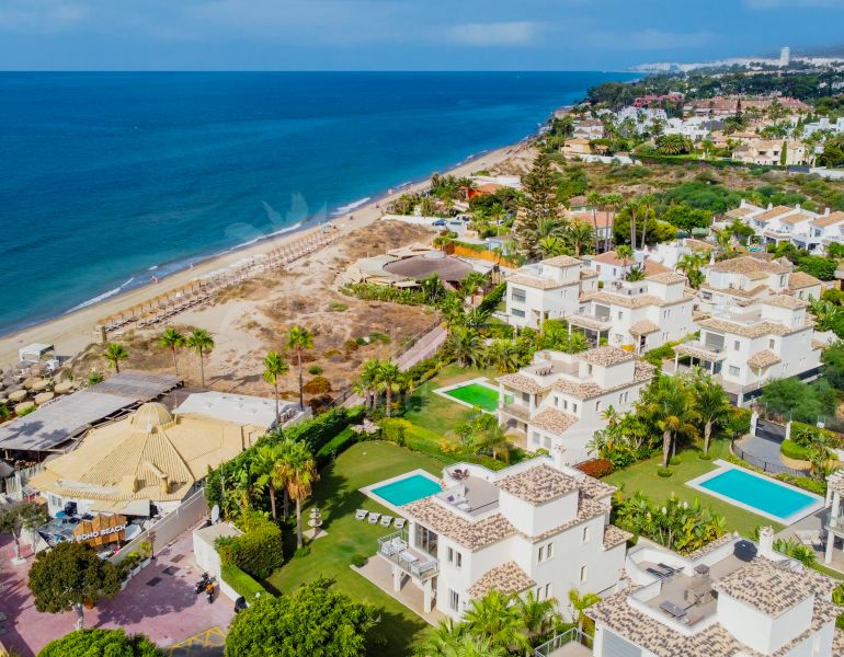 Villa de 5 chambres à Costabella, Marbella Est