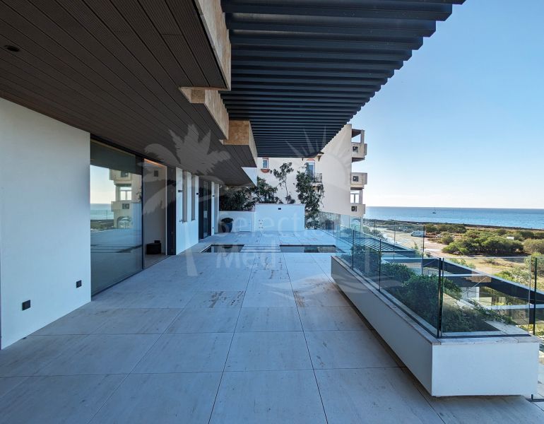 Apartamento con vistas al mar en Estepona, Málaga