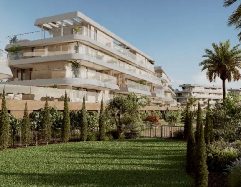 BRAND NEW OFF-PLAN Luxury 3 Bedroom Ground Floor Apartment in Elevated Location Close to Estepona