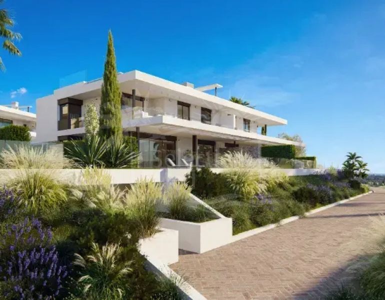 2-Bedroom Apartment in Marbella