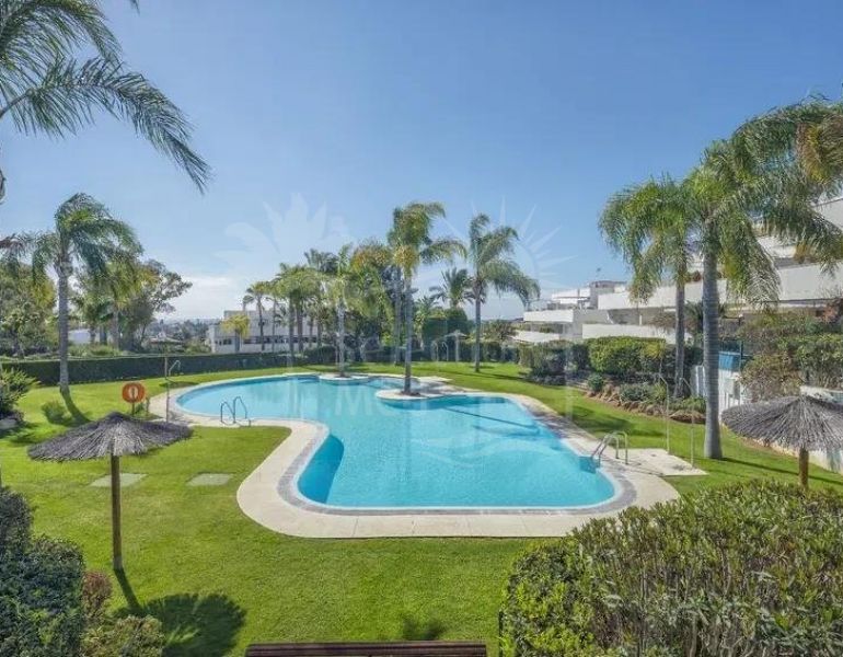 Penthouse deux chambres luxueux à Terrazas del Rodeo, Nueva Andalucia