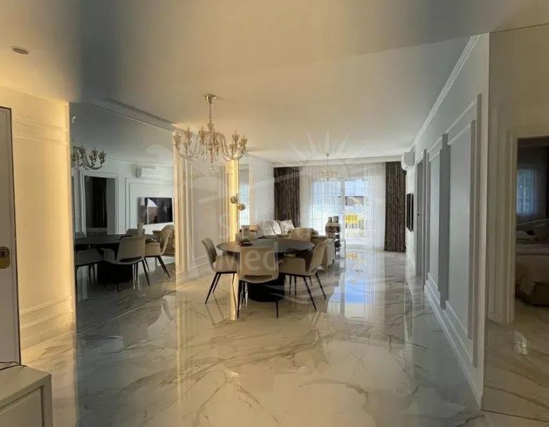 Refurbished Luxury Apartment, Marbella’s Golden Mile