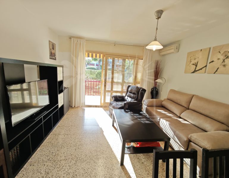 Ground Floor Apartment with 4 Bedrooms in Puig D'en Valls