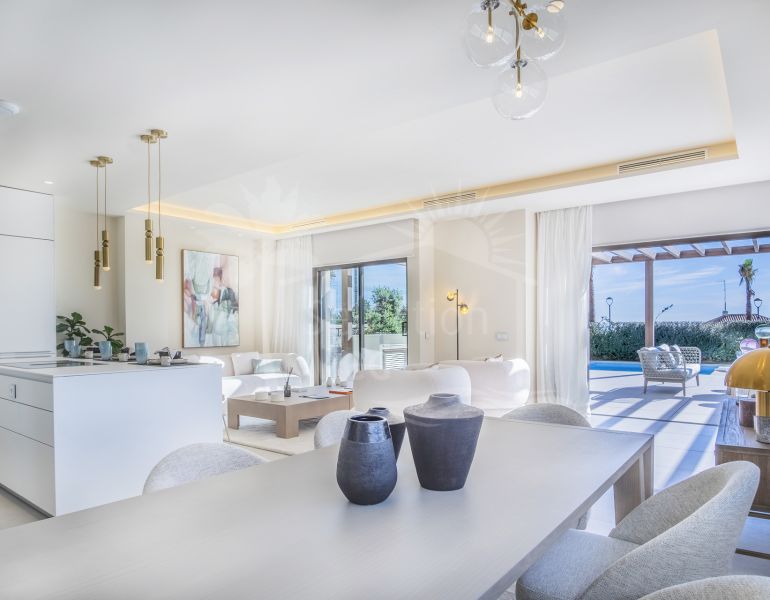 LUXURY BEACHFRONT VILLA ON ESTEPONA’S NEW GOLDEN MILE