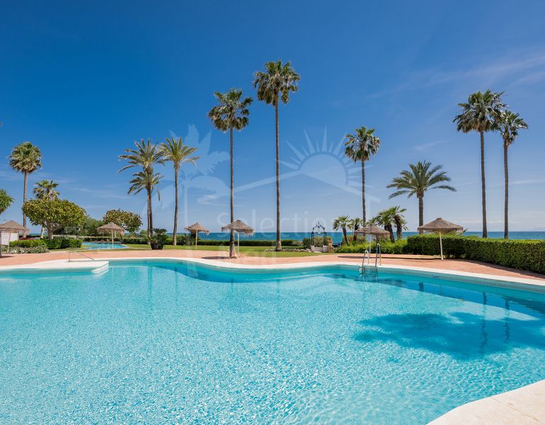 Frontline Beach Apartment in Estepona | 3 Bedrooms, 3 Bathrooms, 147 m² Built, 48 m² Terrace, Direct Promenade Access & Premium Designer Features