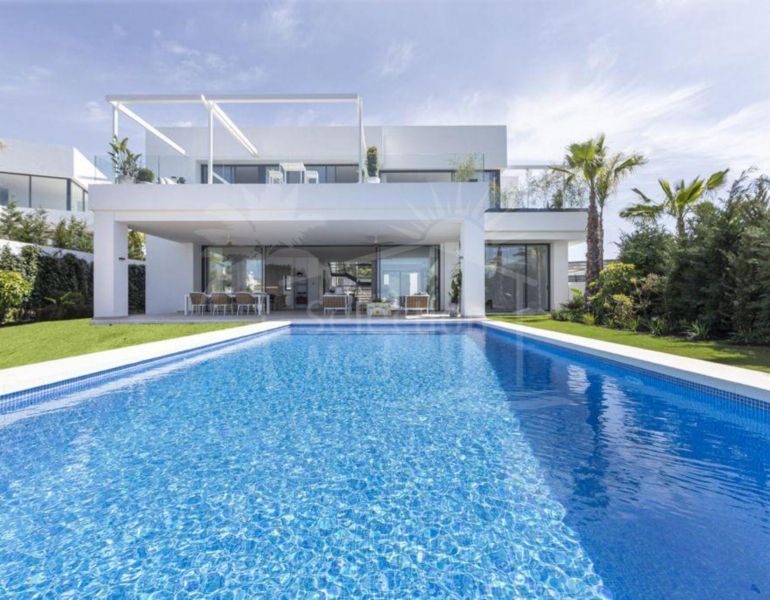 Villa en venta en Marbella Este