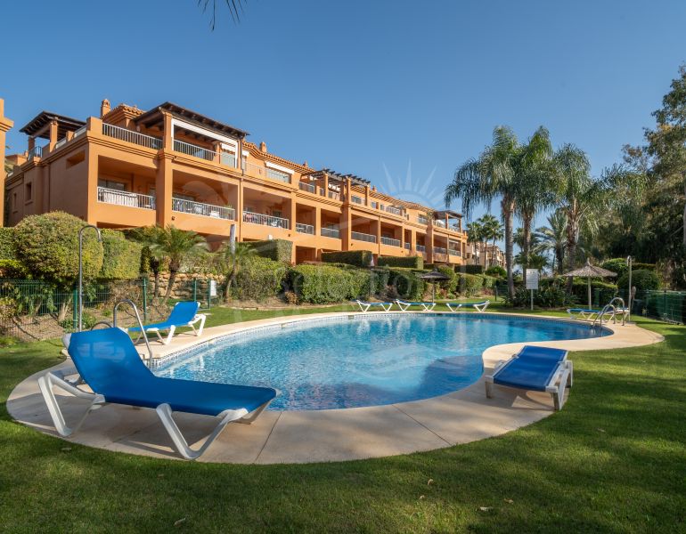 APARTAMENTO PLANTA BAJA CON JARDÍN PRIVADO FRENTE AL COLEGIO ATALAYA