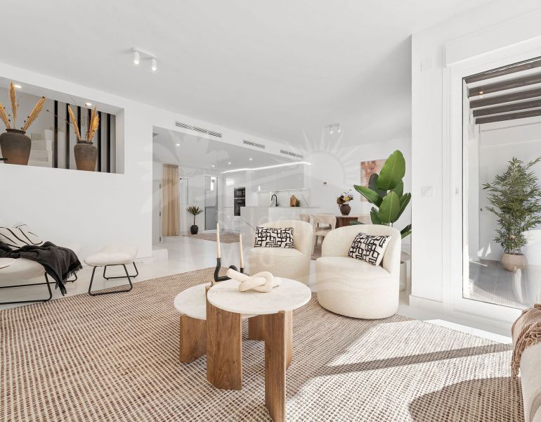 Maison de Ville à vendre dans Los Naranjos de Marbella, Nueva Andalucia