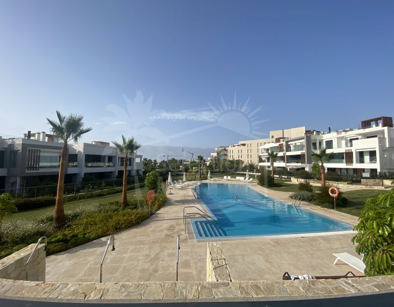 Beautiful modern apartment with both a large terrace and a private garden in Miradores del Sol , fase 2.
