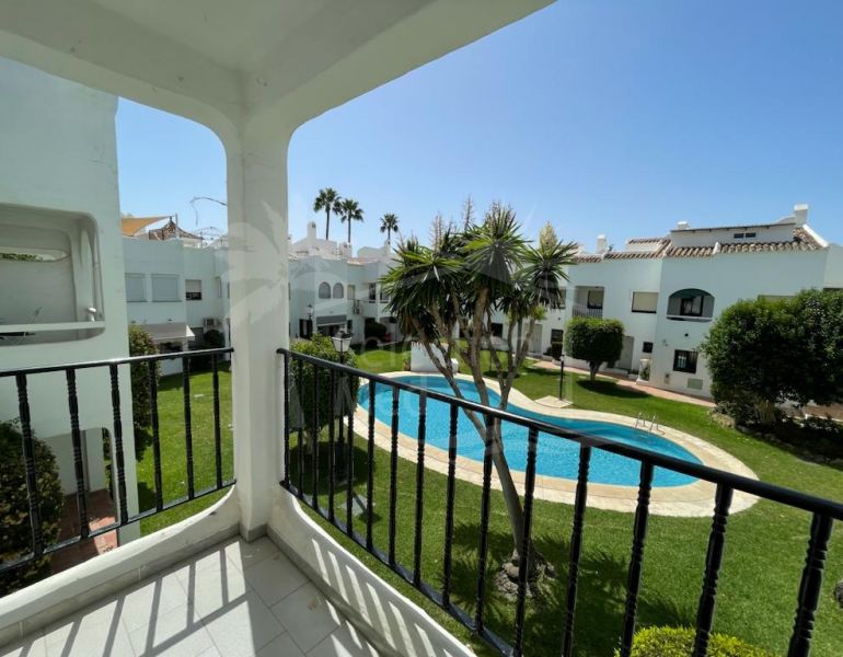 Adosados en venta en Bel Air, Estepona