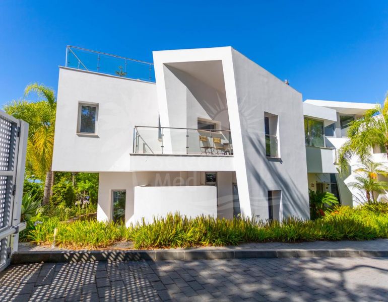 Semi-Detached Villa with Private Pool and Sea Views, Meisho hills, Sierra Blanca