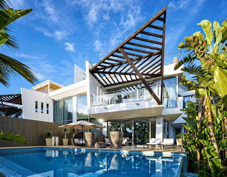Stunning Semi Detached Villa in Meisho Hills, Marbella Golden Mile