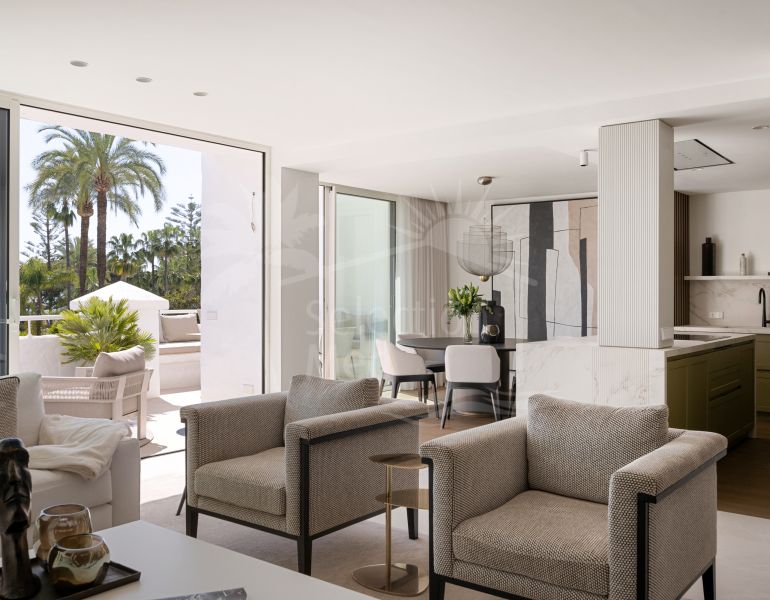 Ático exclusivo en primera línea de playa con orientación sur - Alhambra del Mar
