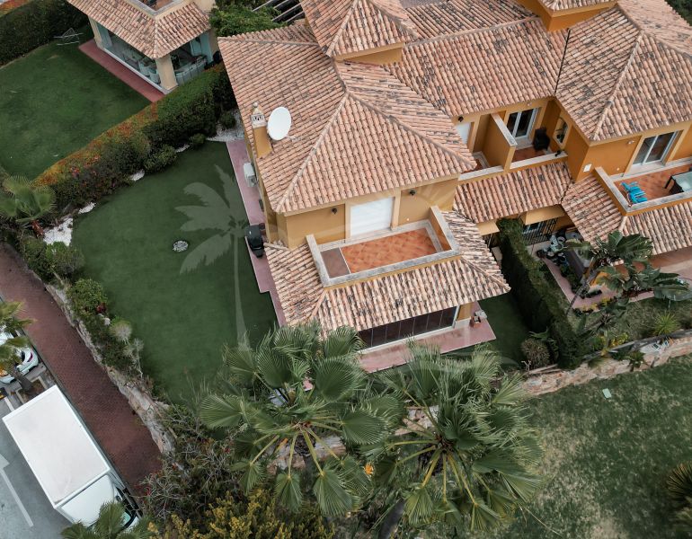 Elegant Semi-Detached Home in Santa Clara Golf – Sea Views, Private Garden & Year-Round Terrace
