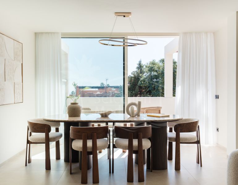 Palacetes 7 - Beautifully renovated three-bedroom apartment in La Cerquilla with Sea views.