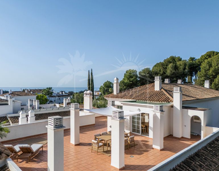 This penthouse represents the best of Marbella living, combining luxury, comfort, and a prime location in one of the most sought-after areas of the Costa del Sol.