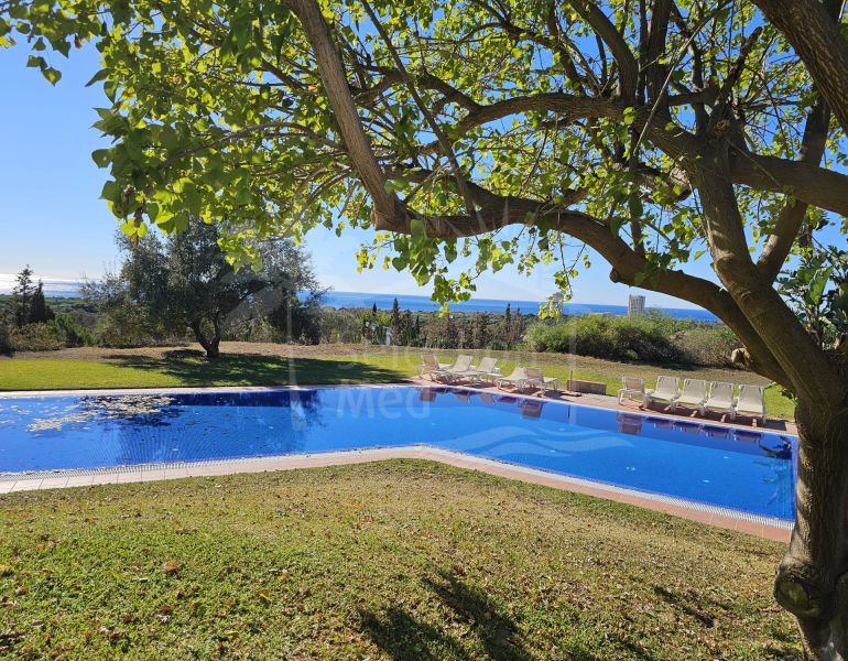 INVESTMENT OPORTUNITY-Villa designed by well-known architects with panoramic sea- and mountain view in Marbella