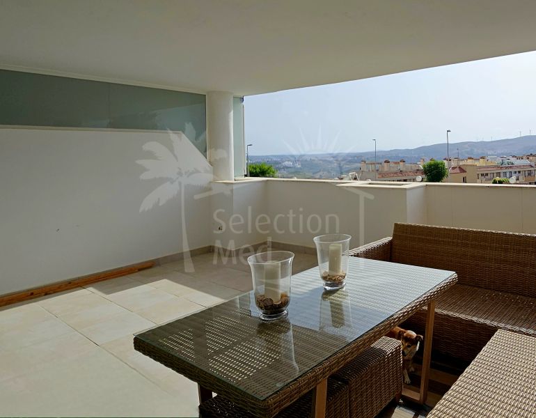 Modern 2-Bed Apartment in Doña Julia Golf Resort, Casares Costa – Beautiful Sea and mountain Views
